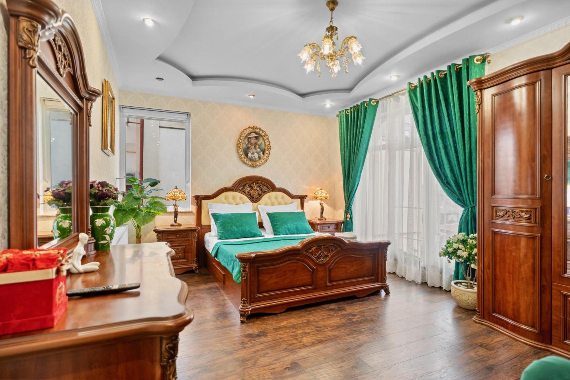 Luxurious Villa With Lush Garden And Huge Terrace Near Herastrau Park Bucharest Luaran gambar
