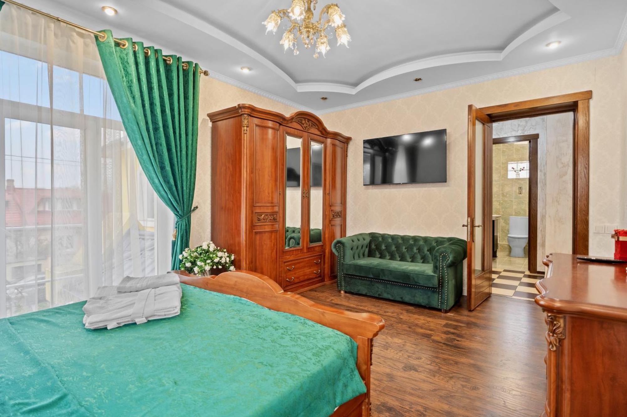 Luxurious Villa With Lush Garden And Huge Terrace Near Herastrau Park Bucharest Luaran gambar