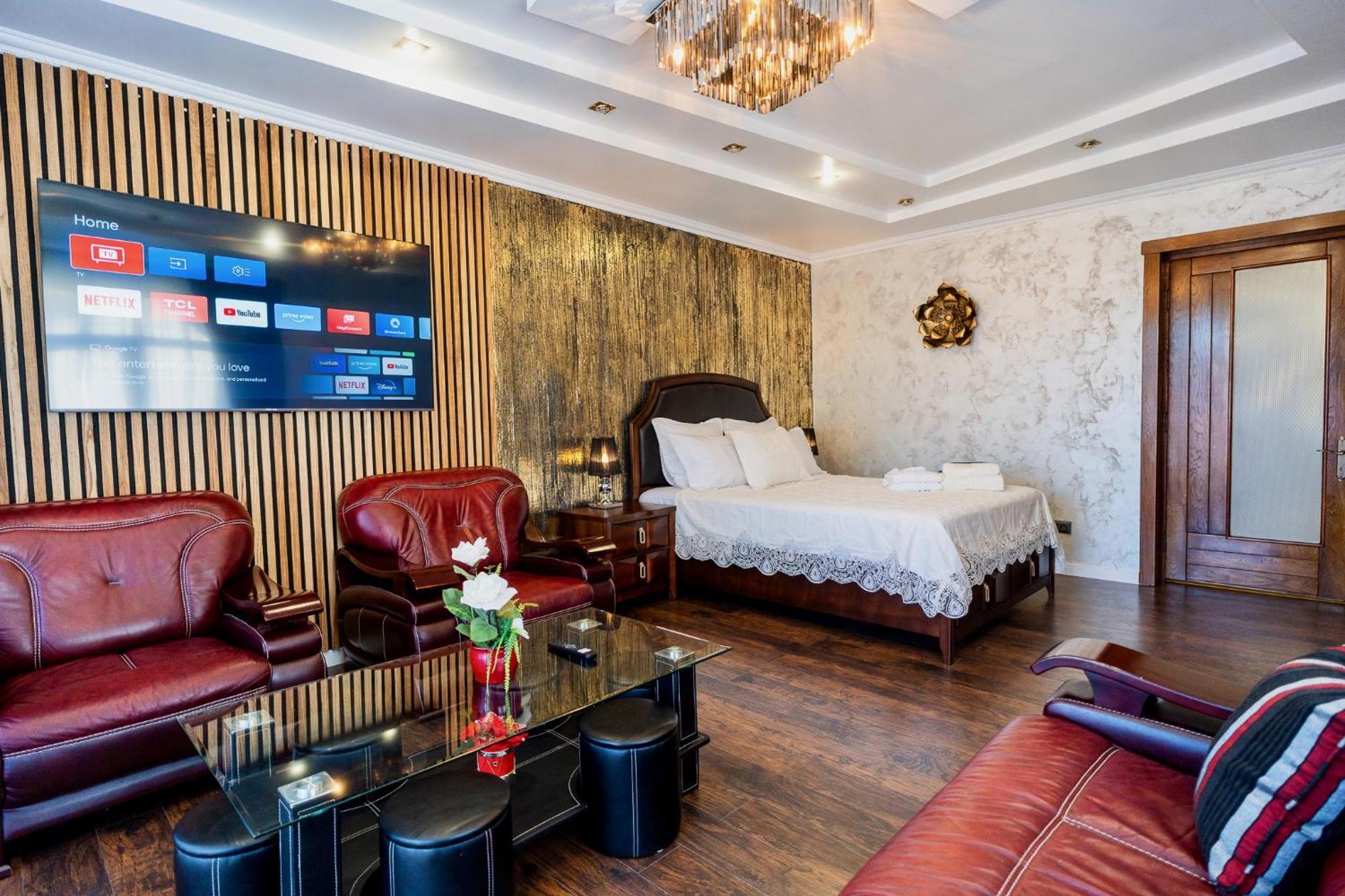 Luxurious Villa With Lush Garden And Huge Terrace Near Herastrau Park Bucharest Luaran gambar